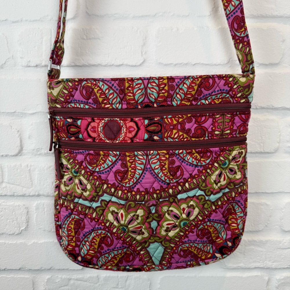Vera Bradley Triple Zip Hipster Crossbody Resort Medallion Pink Floral Purse OS